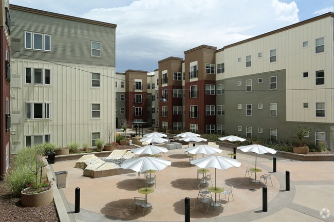 Foto del edificio - University House Denver