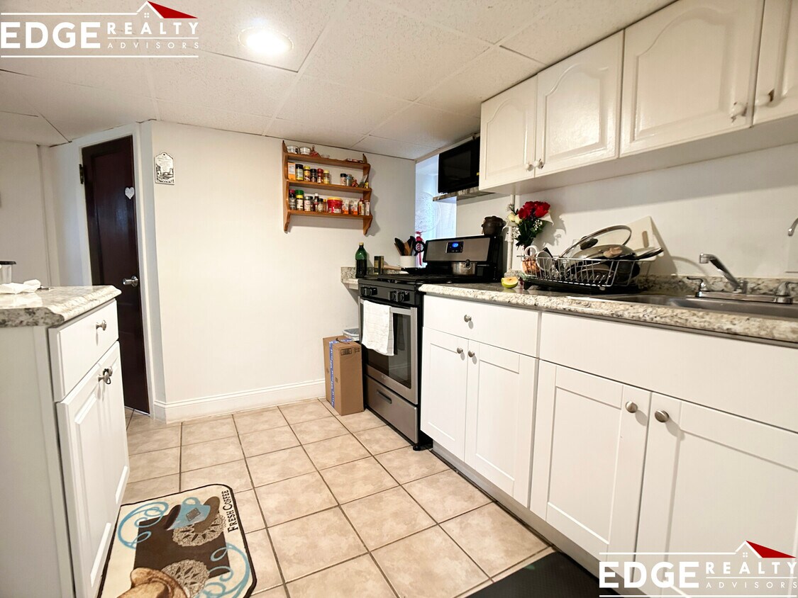 31 Hopedale St, Boston, MA 02134 Condo for Rent in Boston, MA