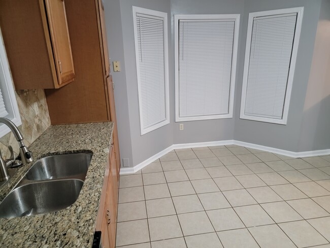 Building Photo - 321 Acaro Ct