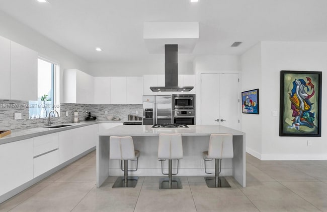 Foto del edificio - 7450 NW 100th Ct