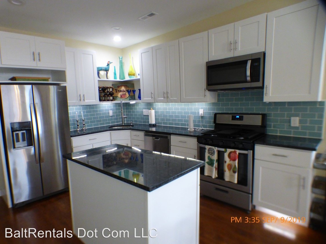 Primary Photo - 4 br, 2.5 bath House - 156 N Luzerne Ave