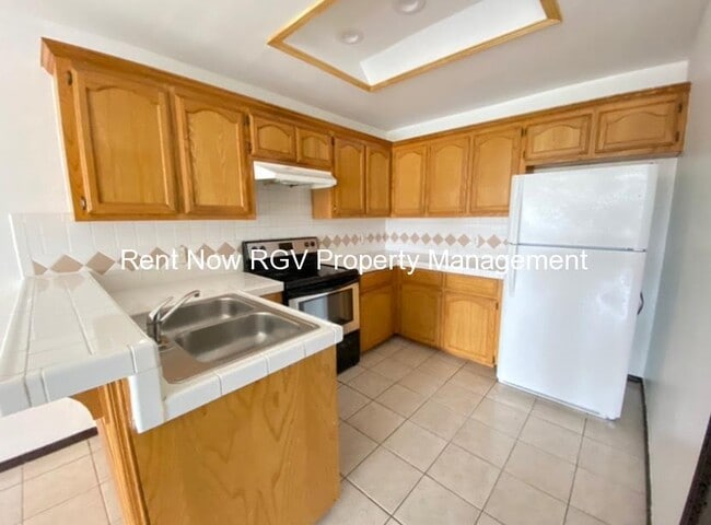 Building Photo - 7114 Venus Dr