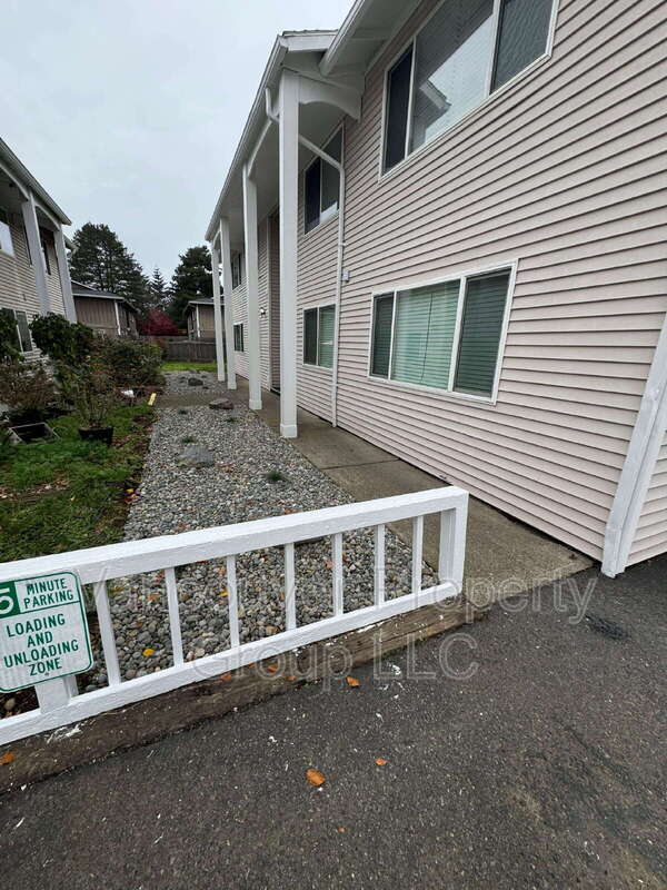 Foto del edificio - 4420 Gibbons St
