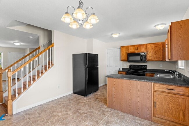 Building Photo - Great Townhouse - Convenient Arden Location