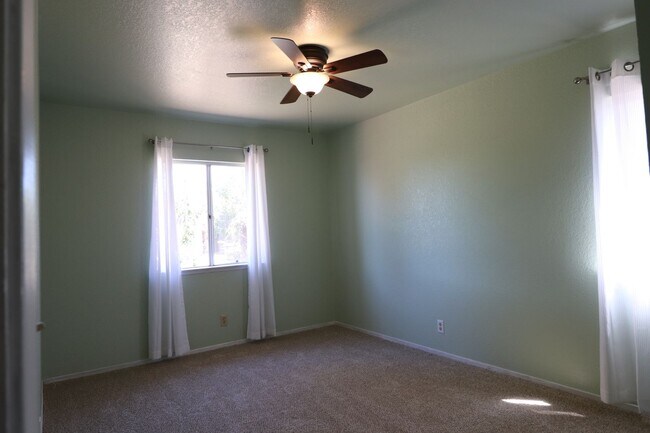 Foto del edificio - Great Southpoint Estates Home