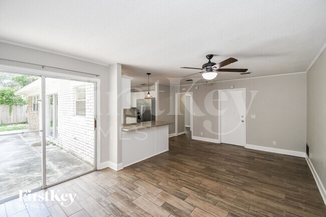 Foto del edificio - 3828 Chestwood Ave