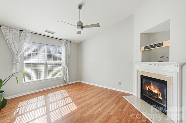 Building Photo - 4962 Bentgrass Run Dr