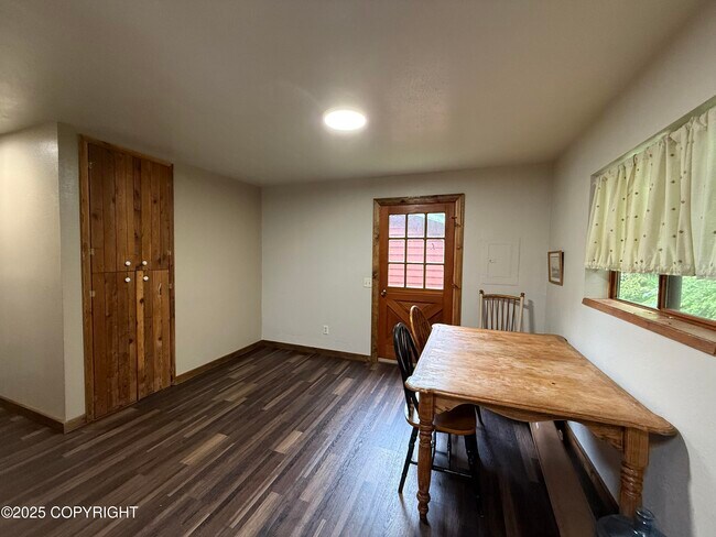 Foto del edificio - 839 S Point Higgins Rd