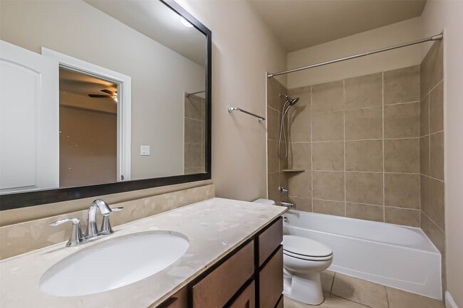 Foto del edificio - 6011 Kansas St