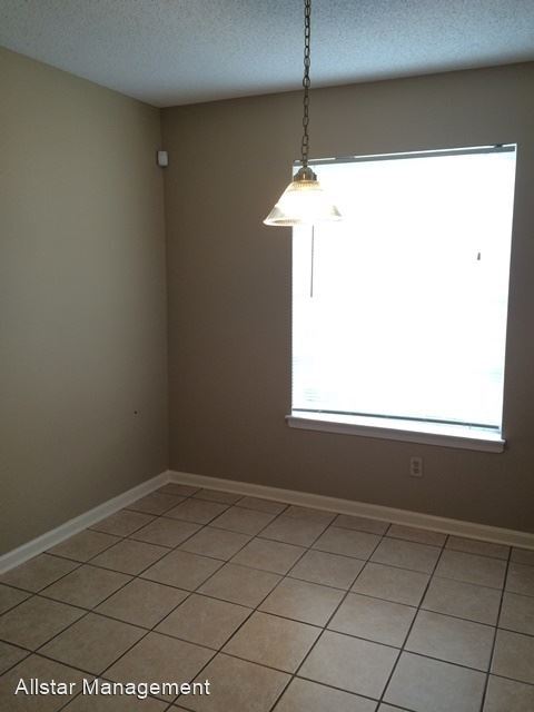 Building Photo - 3 br, 2 bath House - 2755 Hampden Cove