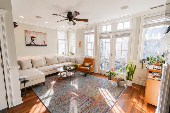 Foto del edificio - 2951 N Halsted St