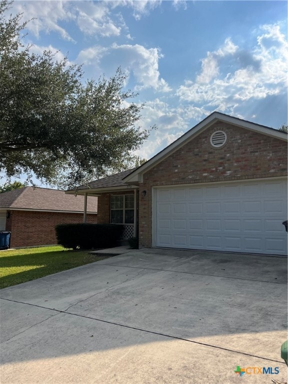 Building Photo - 2154 Keystone Dr