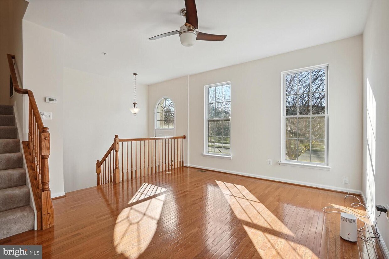 109 Lullaby Ct, Germantown, MD 20874 Townhome Rentals in Germantown MD