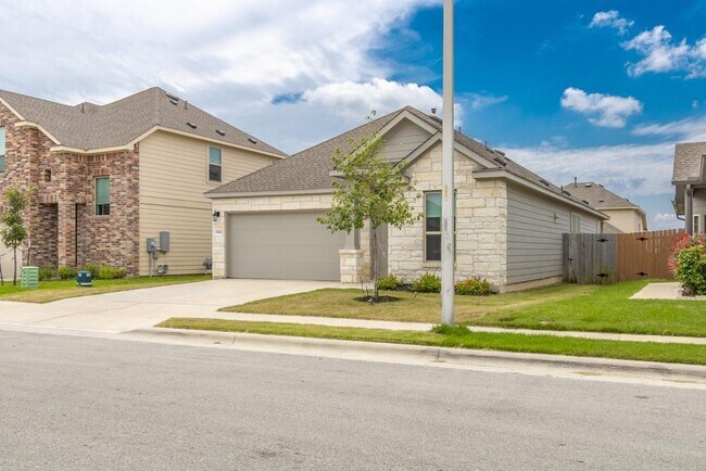Building Photo - 909 Durness Dr