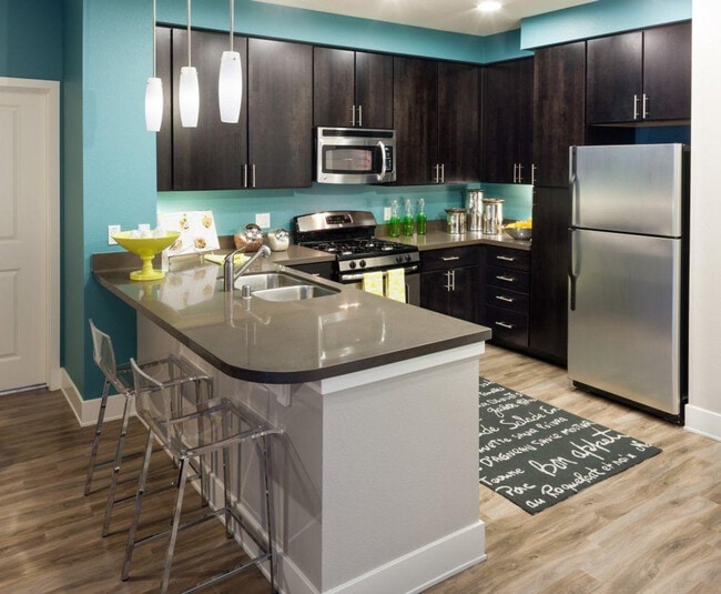 Building Photo - 5945 Linda Vista Rd