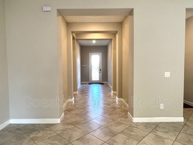 Building Photo - 2781 Hilliard Dr