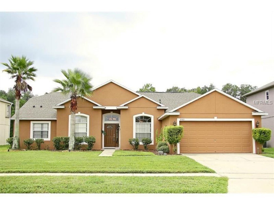 Primary Photo - 5703 Autumn Chase Cir