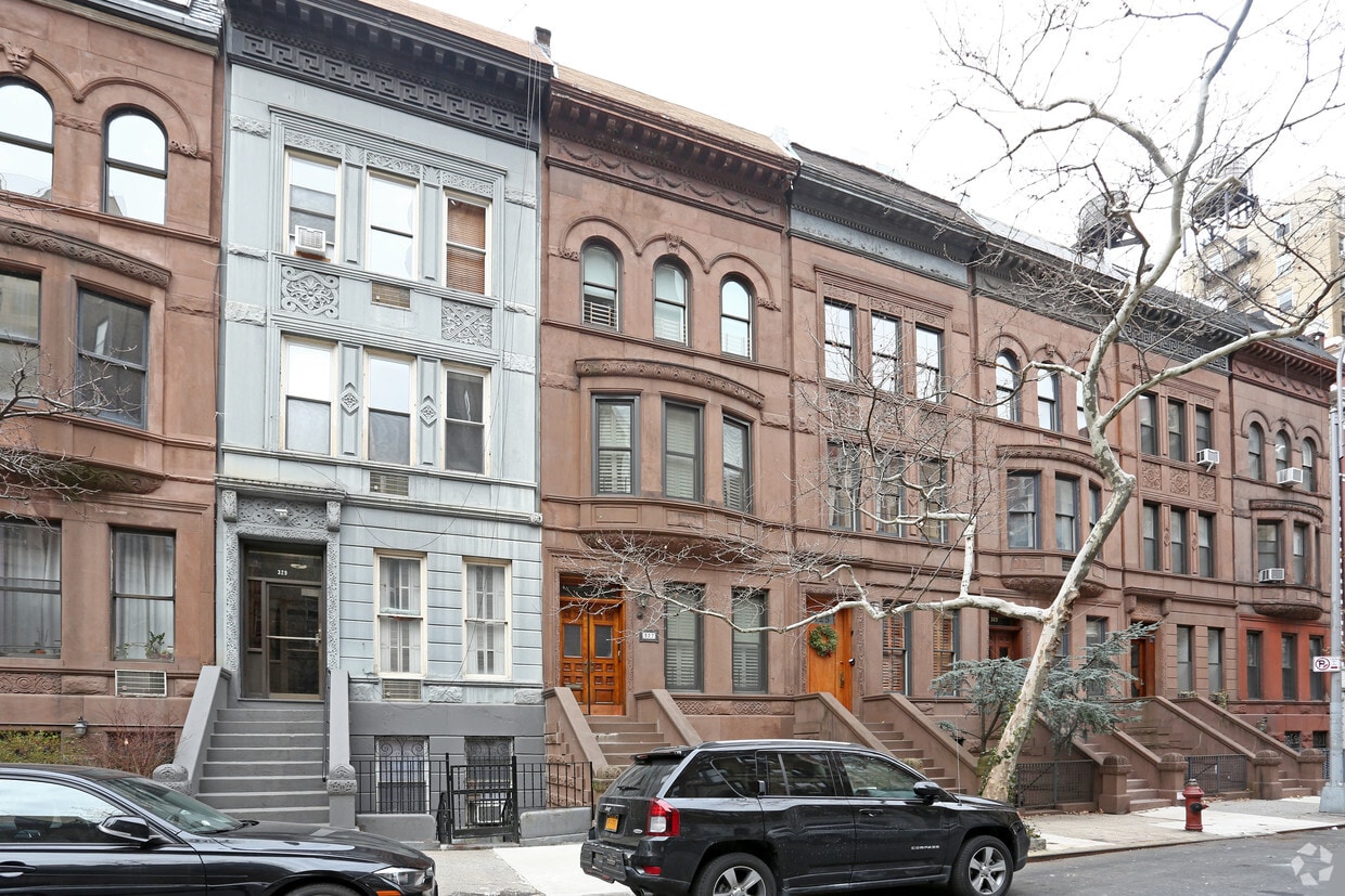 Primary Photo - 327 W 84th St