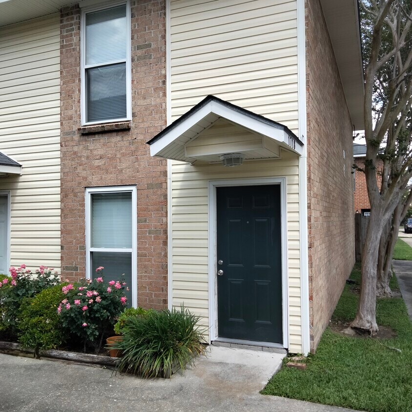 Primary Photo - 1718 Brightside Dr