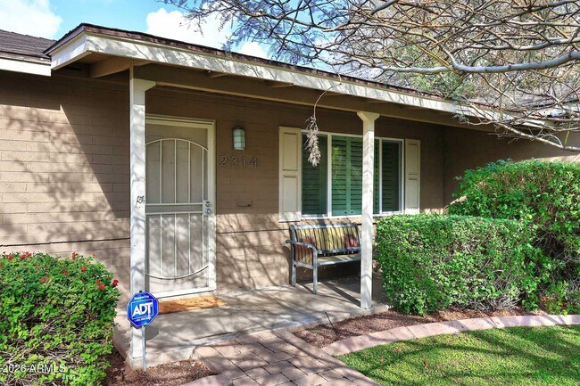 Foto del edificio - 2314 E Montecito Ave