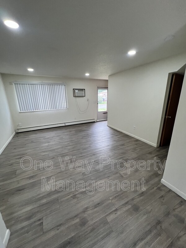 Foto del edificio - 2530 49th Ave Ct