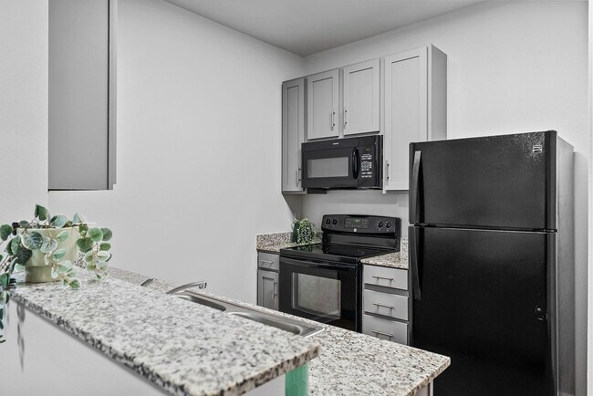 24-Apartamentos-Longview-Cerca-de-UT-Austin-Cocina - Z- 24 Longview