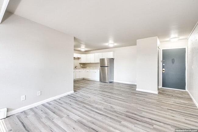 Interior Photo - Sullivan Ridge