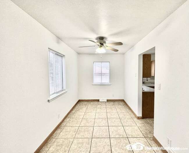 Foto del edificio - 4219 Clinton Ave