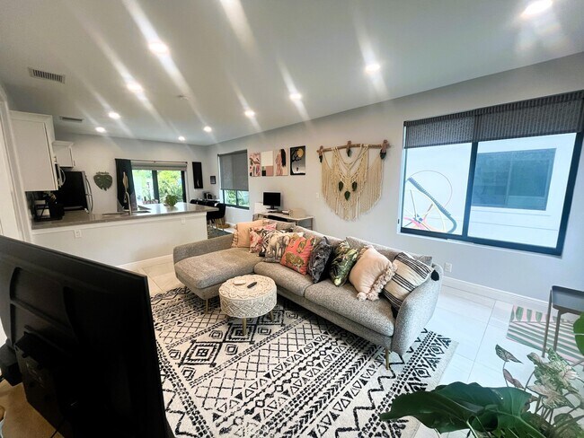 Foto del edificio - 3589 Gibbs Rd