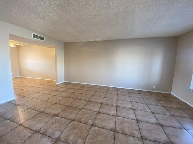 Building Photo - 5849 W Cherokee Ave