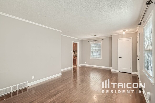 Foto del edificio - 6821 Thomas Ave S