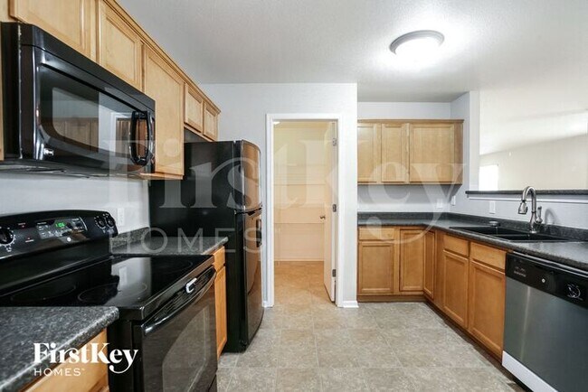 Building Photo - 15490 Gallow Ln