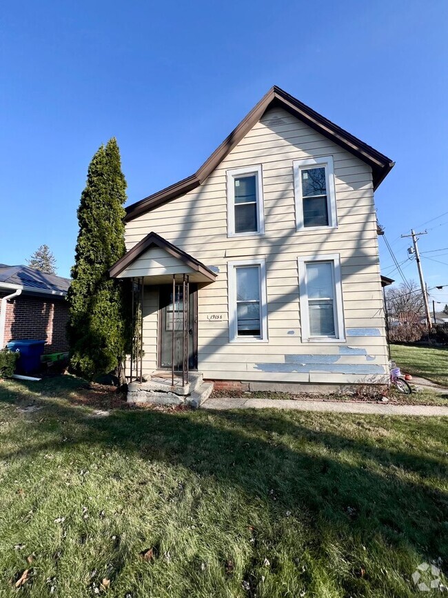 Building Photo - 1915 Sunnymede Dr