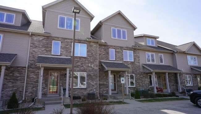 Building Photo - 6720 Fairhaven Rd