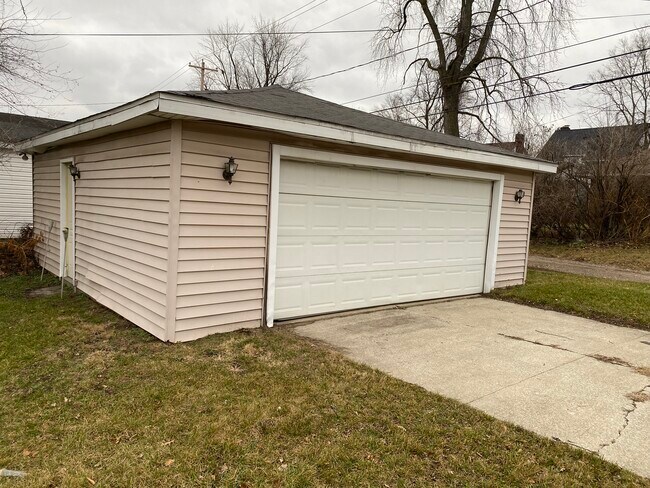 Foto del edificio - 3124 S Main St