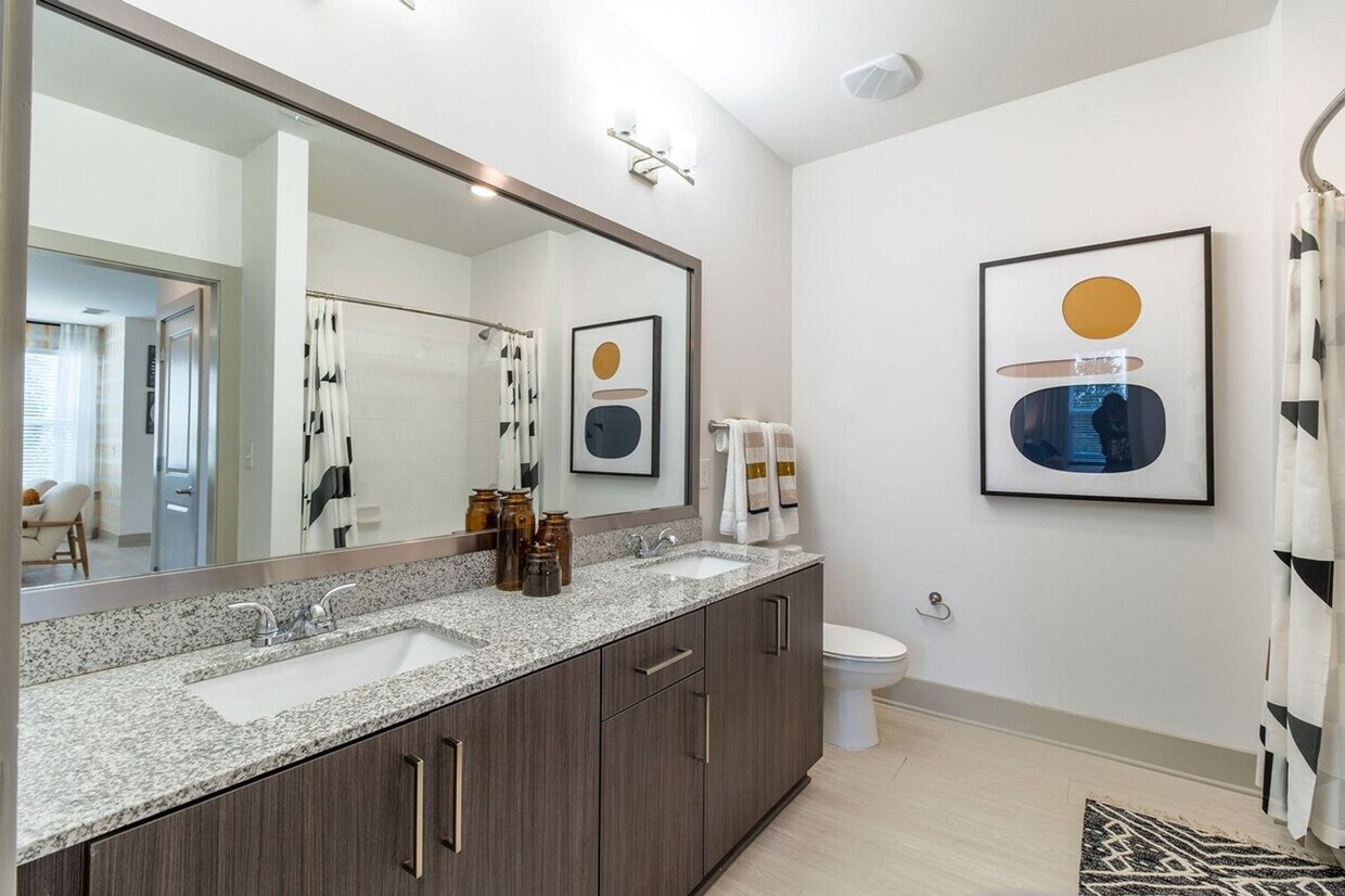 Foto del edificio - 510 Guthridge Ct NW