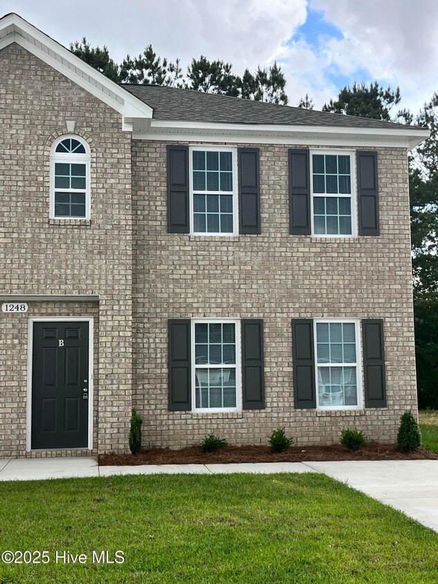 Primary Photo - 1248 Masters Ln