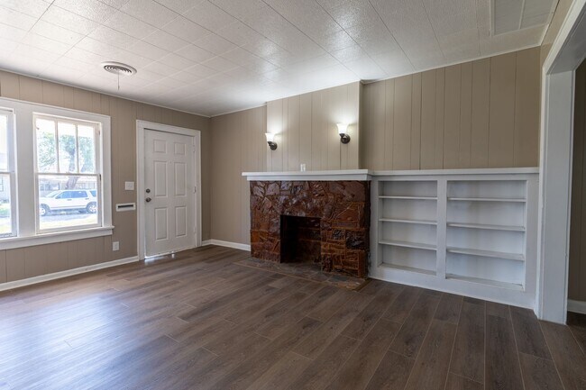 Foto del edificio - 221 SE 55th St