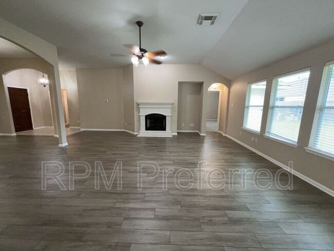 Building Photo - 2407 Daneswood Ct