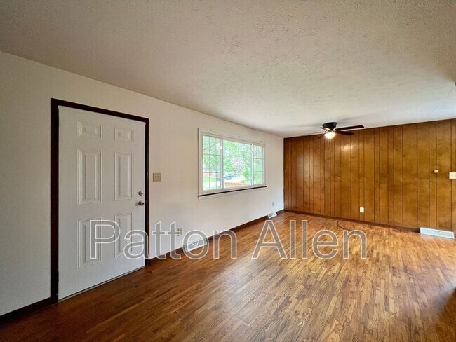 Foto del edificio - 26 Pine Ln