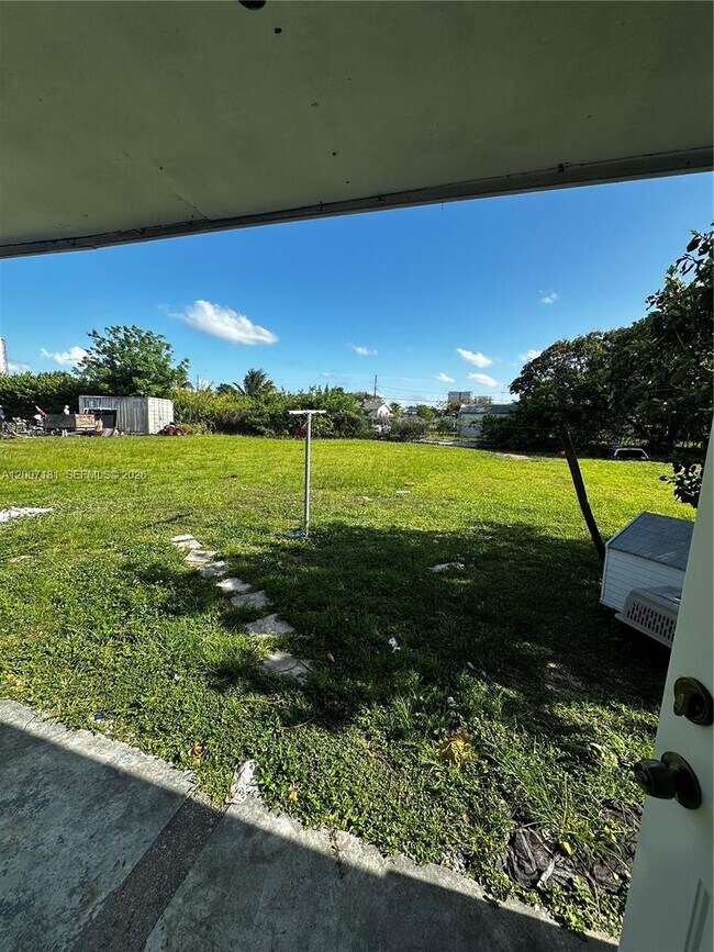 Foto del edificio - 11840 SW 212th St