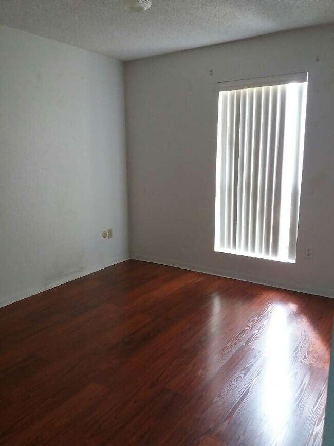 Bedroom1 - 1516 Bay Area Blvd