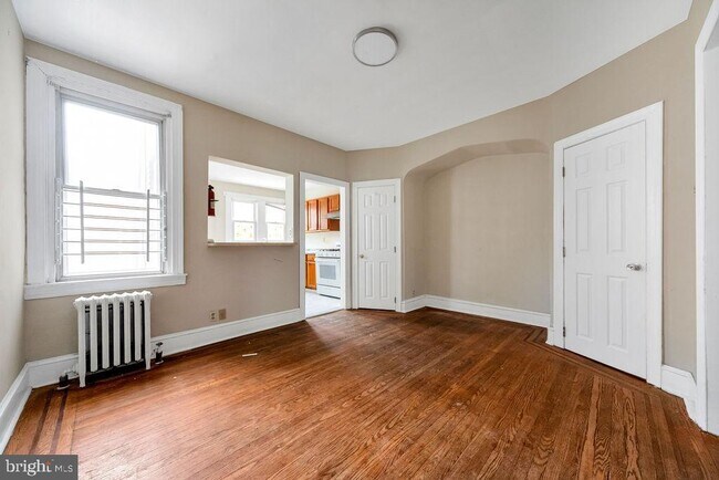 Building Photo - 31 Lamport Rd