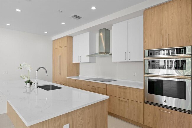 Foto del edificio - 275 1st Ave S