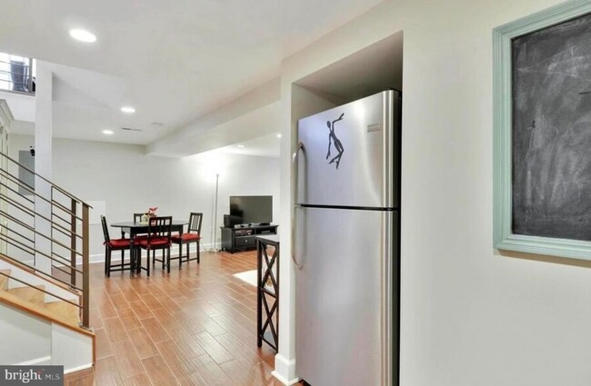 Foto del edificio - Stunning Condo in Shaw/Howard Neighborhood