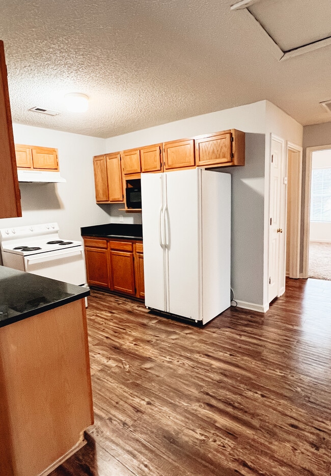 Building Photo - 350 Miller Pointe Dr