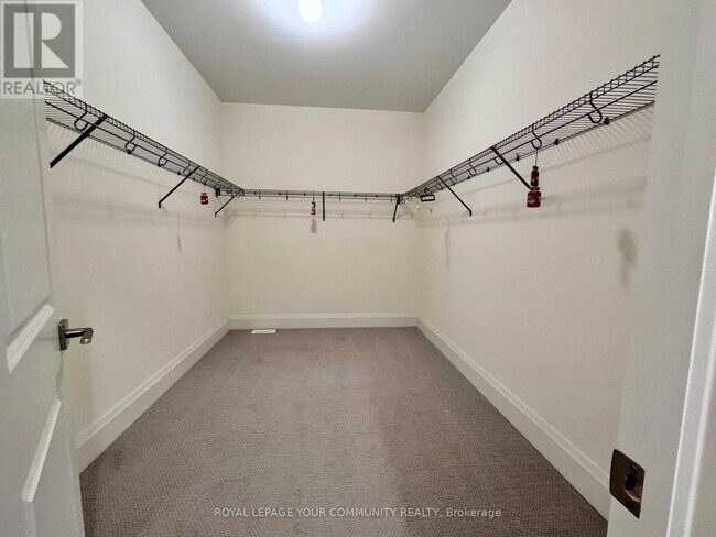 Building Photo - 38 Elverton Cres