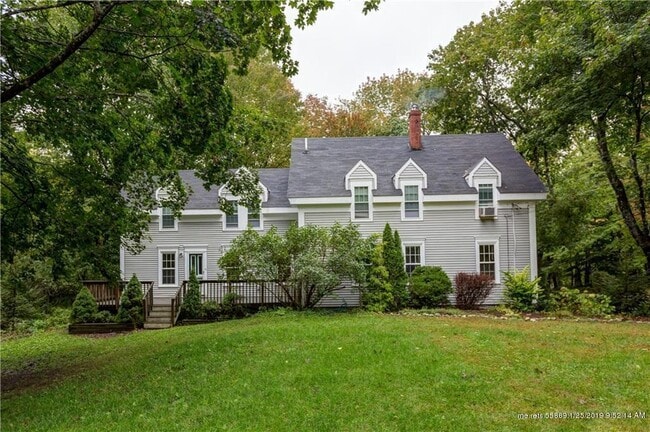 Foto del edificio - 844 Duck Pond Rd