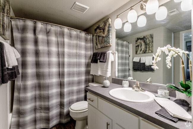 2HAB, 1BA - 966 ft² - Loretto Heights