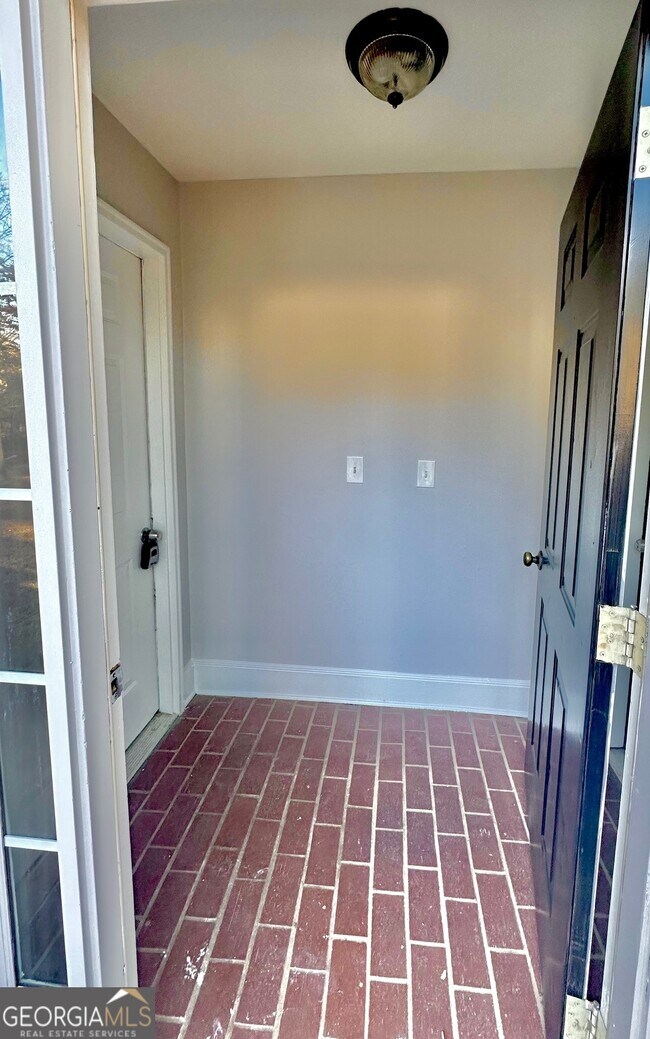 Foto del edificio - 65 Sunrise Cir